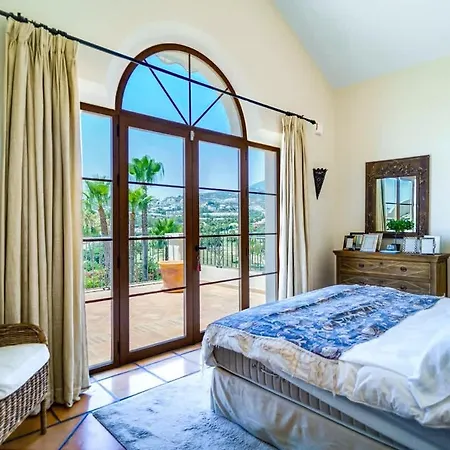 Sunkissed Holiday home *