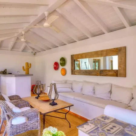 Sunkissed Holiday home *
